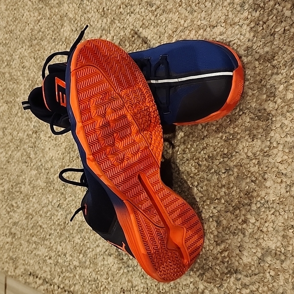 Jordan size 12 CP3 Blue shoes - Picture 2 of 8